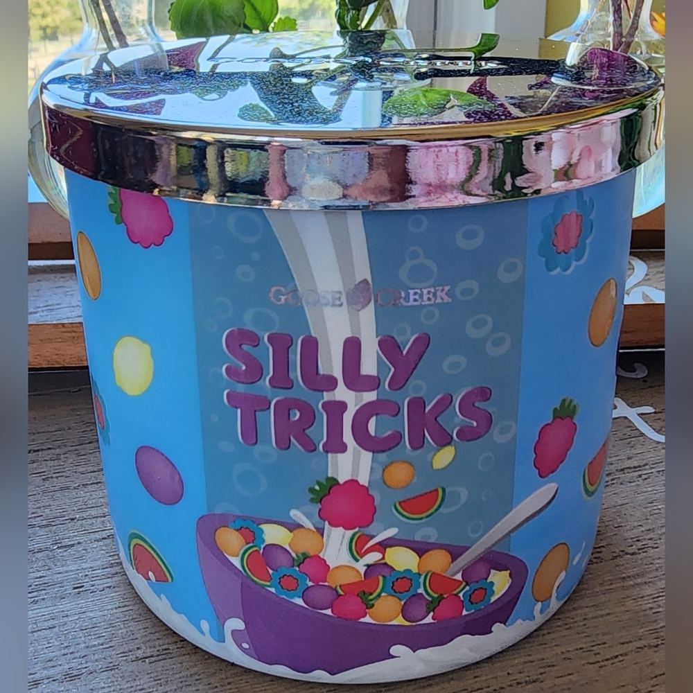 🍒🐰Silly Tricks 3-Wick Candle Goose Creek Candle Co. (Trix Cereal Scent)